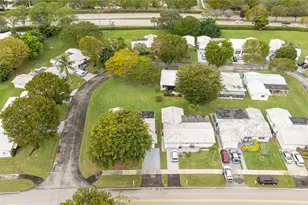 1251 NW 90th Dr, Plantation, FL 33322 - Photo 37