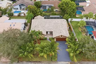 10949 NW 1st Manor, Coral Springs, FL 33071 - Photo 3