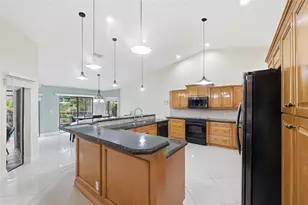 10949 NW 1st Manor, Coral Springs, FL 33071 - Photo 17