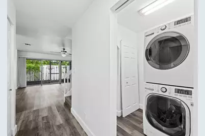 822 Crystal Lake Drive, Deerfield Beach, FL 33064 - Photo 7