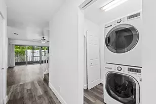 822 Crystal Lake Dr, Deerfield Beach, FL 33064 - Photo 7