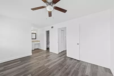 822 Crystal Lake Drive, Deerfield Beach, FL 33064 - Photo 11