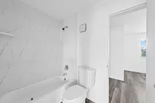 822 Crystal Lake Dr, Deerfield Beach, FL 33064 - Photo 13