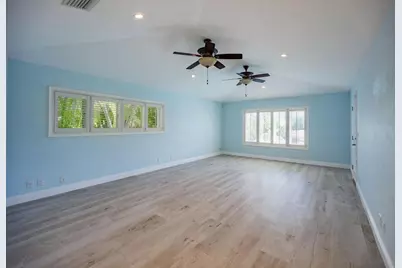 2432 NE 22nd Avenue, Pompano Beach, FL 33064 - Photo 25