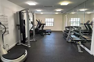 130 Cypress Club Dr, Pompano Beach, FL 33060 - Photo 29