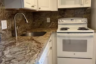 2615 NE 3rd Ct, Boynton Beach, FL 33435 - Photo 3