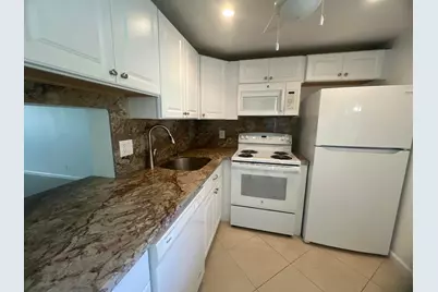 2615 NE 3rd Court #213, Boynton Beach, FL 33435 - Photo 9