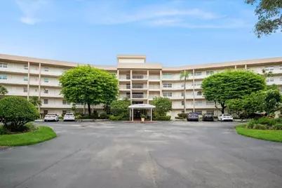 3900 Oaks Clubhouse Drive #409, Pompano Beach, FL 33069 - Photo 15