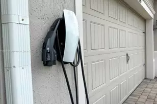 5035 Eucalyptus Dr, Hollywood, FL 33021 - Photo 21