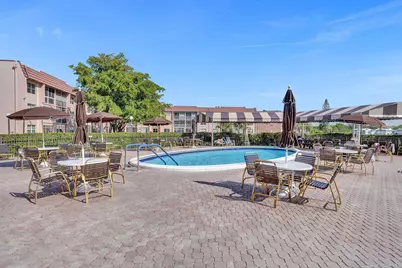 9821 Sunrise Lakes Boulevard #106, Sunrise, FL 33322 - Photo 17