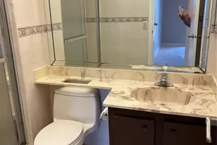 21 Jacaranda Dr, Plantation, FL 33324 - Photo 15