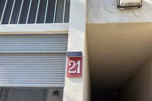 21 Jacaranda Dr, Plantation, FL 33324 - Photo 5