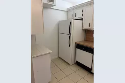 21 Jacaranda Drive #121, Plantation, FL 33324 - Photo 13