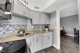 2161 NE 42nd Ct, Lighthouse Point, FL 33064 - Photo 17