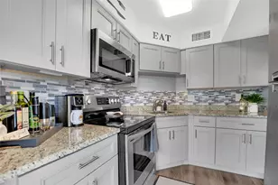 2161 NE 42nd Ct, Lighthouse Point, FL 33064 - Photo 5