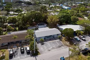 1632 NE 33rd St, Oakland Park, FL 33334 - Photo 29