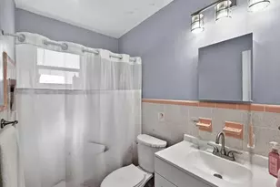 1632 NE 33rd St, Oakland Park, FL 33334 - Photo 13