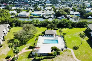 3216 S Lakeview Cir, Fort Pierce, FL 34949 - Photo 31