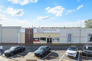 2647 N State Rd 7, Lauderdale Lakes, FL 33313 - Photo 1