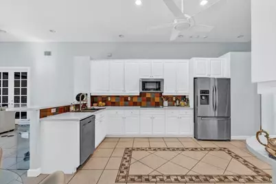 9737 Parkview Avenue, Boca Raton, FL 33428 - Photo 11