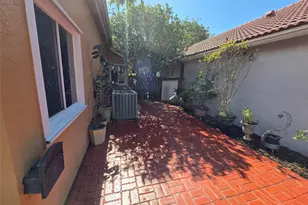 10061 NW 2nd St, Plantation, FL 33324 - Photo 29