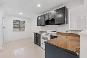 8797 NW 35th St, Coral Springs, FL 33065 - Photo 11