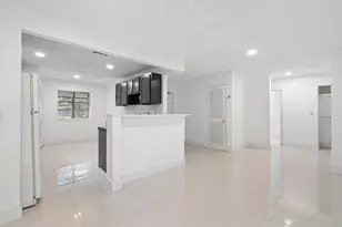 8797 NW 35th St, Coral Springs, FL 33065 - Photo 5