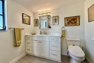 2112 S Cypress Bend Dr, Pompano Beach, FL 33069 - Photo 13