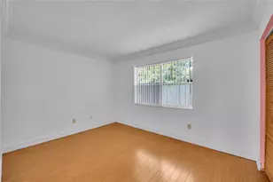 10762 La Placida Dr, Coral Springs, FL 33065 - Photo 11