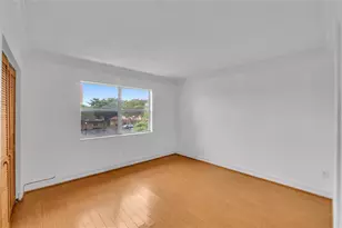 10762 La Placida Dr, Coral Springs, FL 33065 - Photo 7