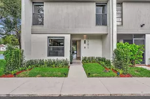 1381 NW 99th Ave, Hollywood, FL 33024 - Photo 3