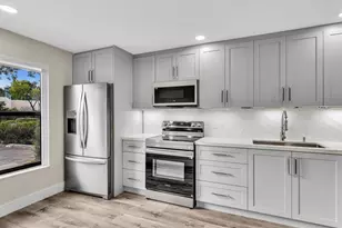 1381 NW 99th Ave, Hollywood, FL 33024 - Photo 11