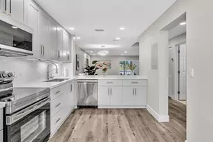 1381 NW 99th Ave, Hollywood, FL 33024 - Photo 13