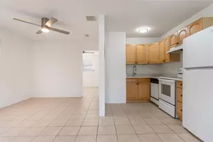 709 SE 15th St, Fort Lauderdale, FL 33316 - Photo 3