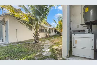 709 SE 15th Street #1, Fort Lauderdale, FL 33316 - Photo 9