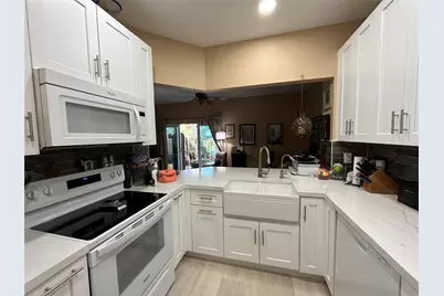 1210 NW 100th Avenue, Hollywood, FL 33024 - Photo 9