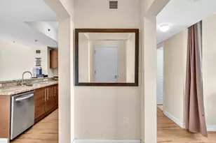 2681 N Flamingo Rd Unit, Fort Lauderdale, FL 33323 - Photo 5