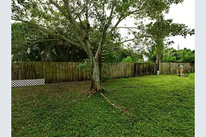 3389 Lake Overlook Place, Lake Worth, FL 33462 - Photo 5