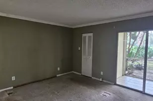 2214 S Cypress Bend Dr, Pompano Beach, FL 33069 - Photo 9