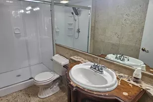 2214 S Cypress Bend Dr, Pompano Beach, FL 33069 - Photo 11