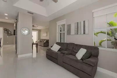 14251 NW 83rd Avenue, Hialeah, FL 33016 - Photo 7