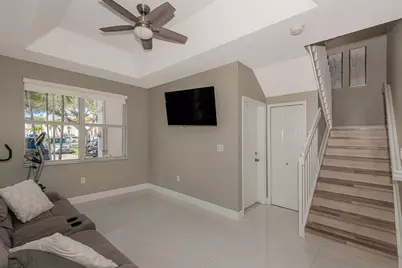 14251 NW 83rd Avenue, Hialeah, FL 33016 - Photo 9