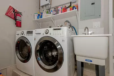 14251 NW 83rd Avenue, Hialeah, FL 33016 - Photo 23