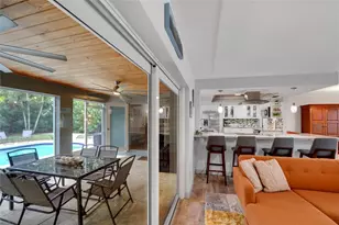 6972 NW 5th Pl, Margate, FL 33063 - Photo 13