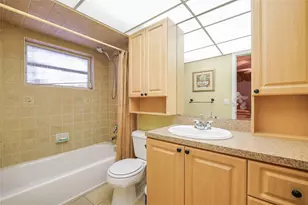 2951 NW 46th Ave Unit, Lauderdale Lakes, FL 33313 - Photo 13