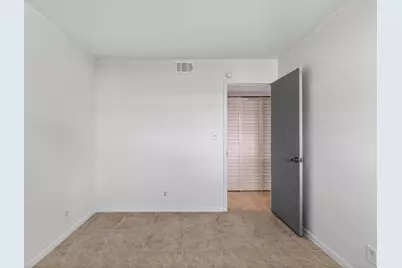 117 Lake Emerald Drive #408, Oakland Park, FL 33309 - Photo 9