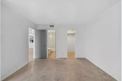 117 Lake Emerald Drive #408, Fort Lauderdale, FL 33309 - Photo 21