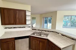 8466 NW 40th St, Coral Springs, FL 33065 - Photo 3