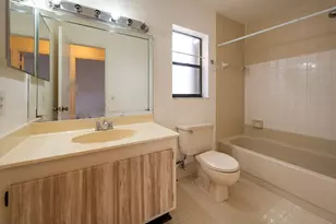 9641 Riverside Dr, Coral Springs, FL 33071 - Photo 5