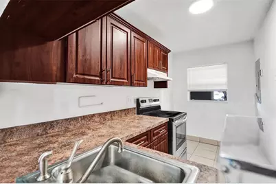 9440 Poinciana Place #101, Davie, FL 33324 - Photo 5